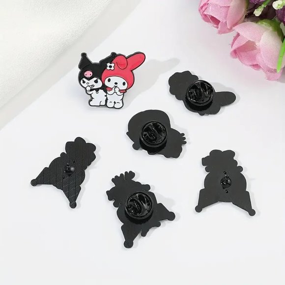 Pin Kuromi My Melody Black Enamel Pink Emo Rave Scene Evil Goth Brooch Sanrio - Picture 8 of 8